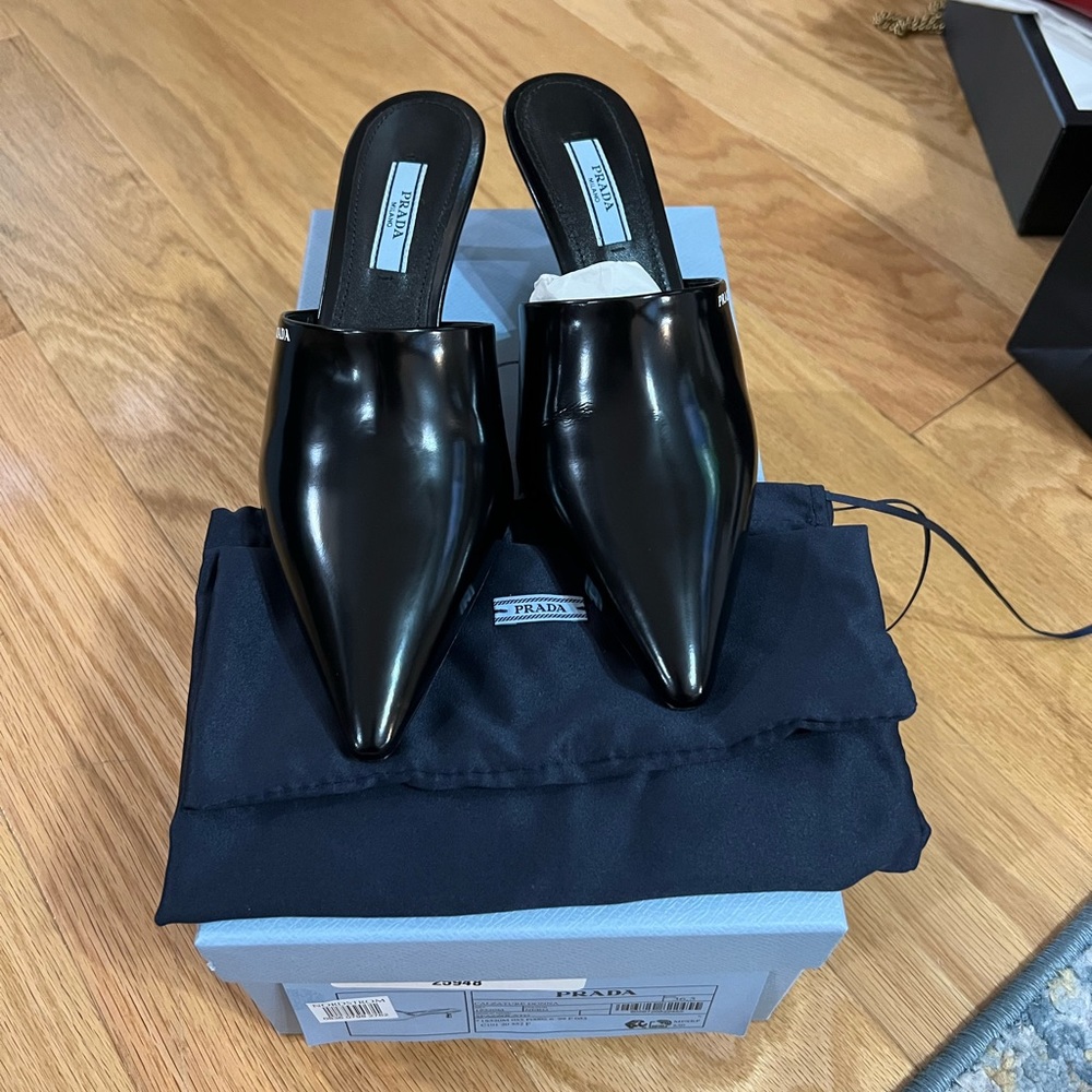 NEW Prada Logo Pointed Toe Mules in Black - Picture 3 of 11